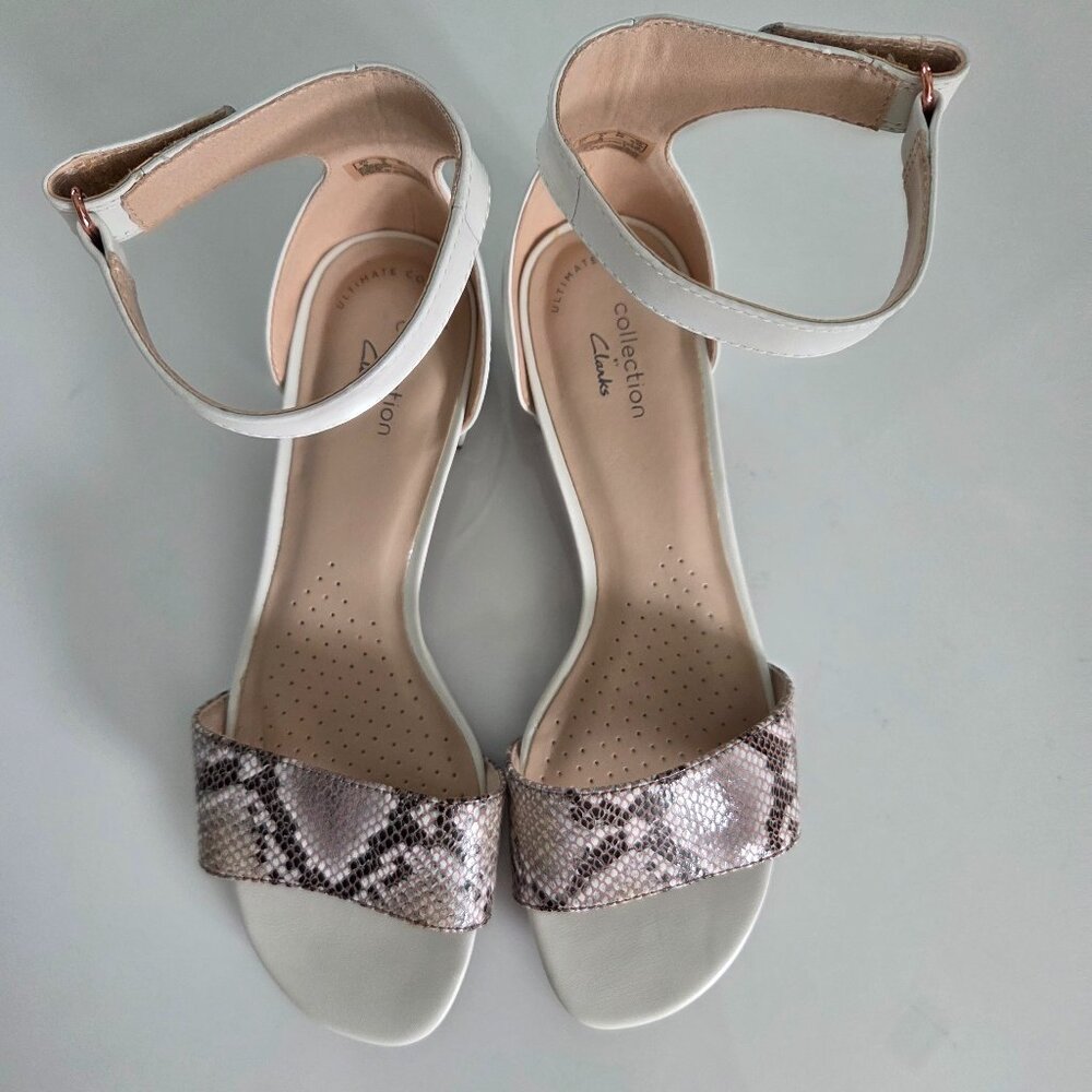 NWOT Snake Print Heels 8